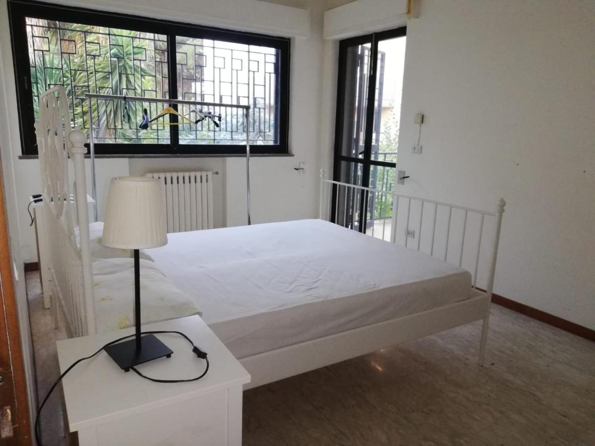 Zona Fiera Stanze In Condiviso Appartement